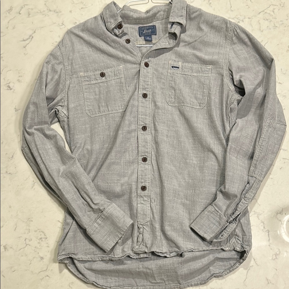 G.H. Bass & Co. Gray Casual Button Down Shirt